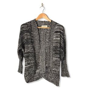 Pink Rose | Gray & Black Knit 3/4 Sleeve Cardigan •